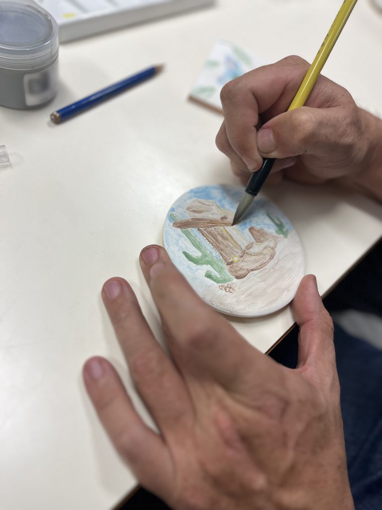 Pintura bajo y sobre cubierta